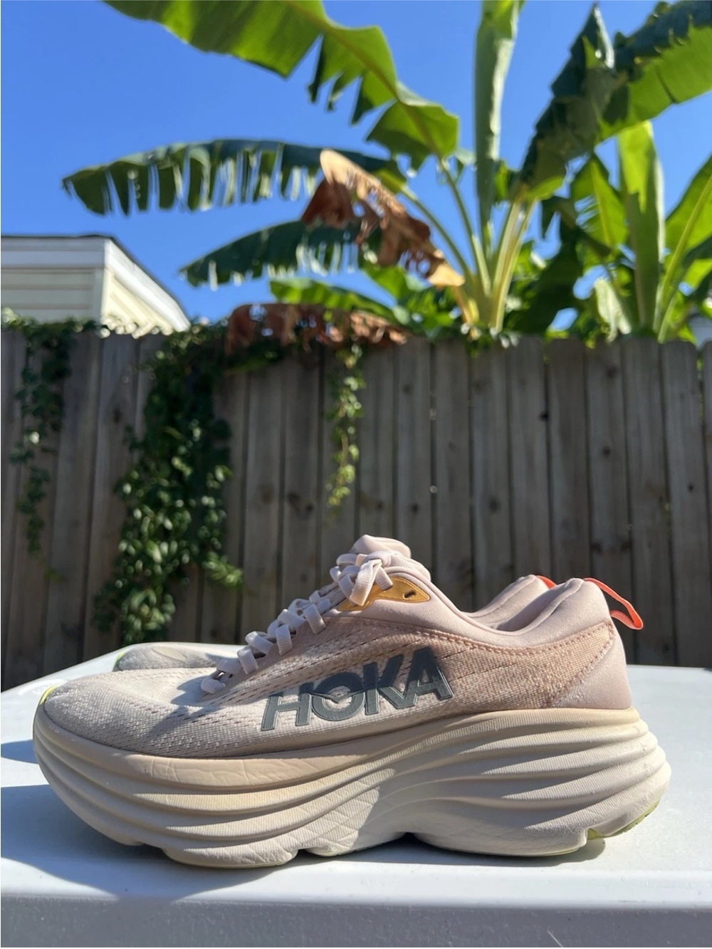 Women’s Hoka Bondi 8 Pale Pink Sneakers size 9